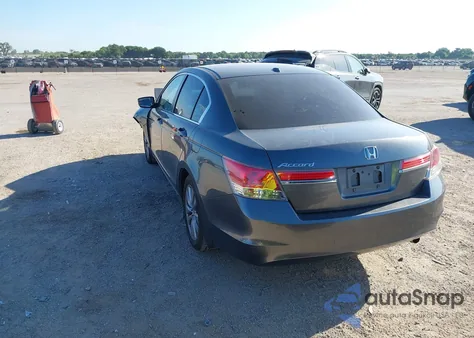 2012 Honda Accord 2.4 Ex-L z USA, uszkodzony, nr VIN 1HGCP2F82CA224727